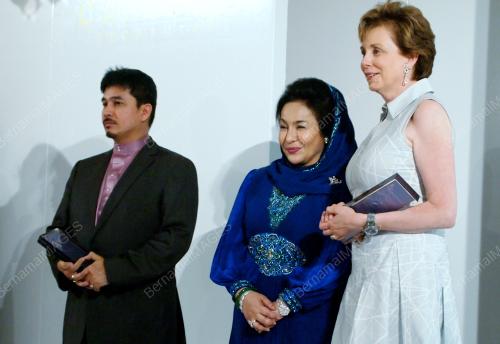 DATIN SERI ROSMAH MANSOR