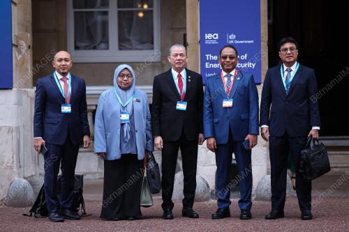 DATUK SERI FADILLAH YUSOF
