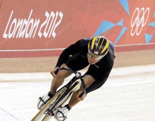 GBR06_04082012_AZIZUL