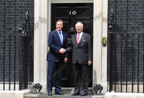 LAWATAN PERDANA MENTERI KE LONDON