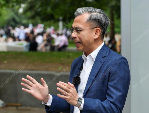 FAHMI FADZIL