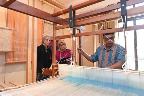 TUNKU HAJAH AZIZAH AMINAH MAIMUNAH ISKANDARIAH