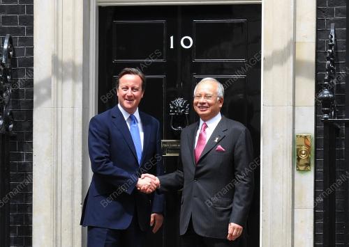 LAWATAN PERDANA MENTERI KE LONDON