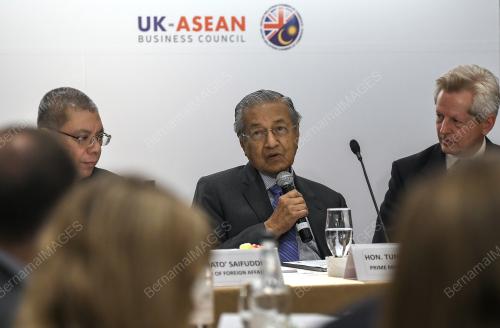 GBR09_17062019_PM_BUSINESS