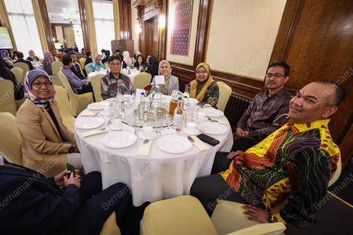 DATUK SERI FADILLAH YUSOF