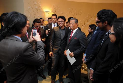 TAN SRI MUHYIDDIN YASSIN