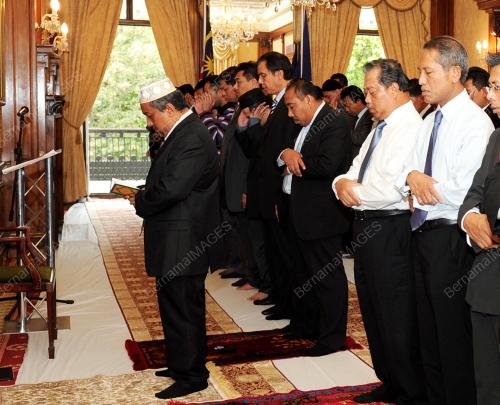TAN SRI MUHYIDDIN MOHD YASSIN