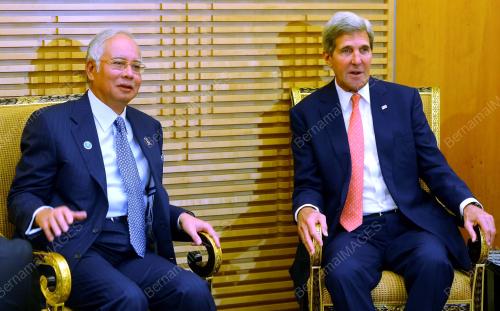 GES01_11102013_BILATERAL
