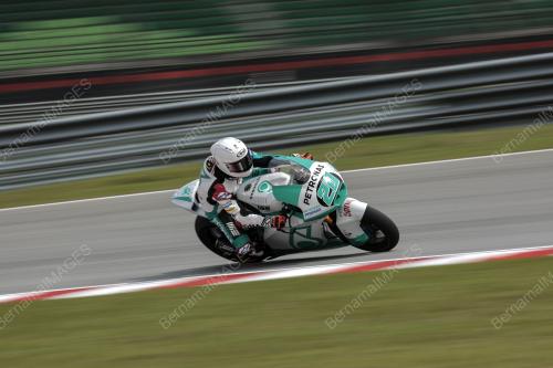 MOTO2