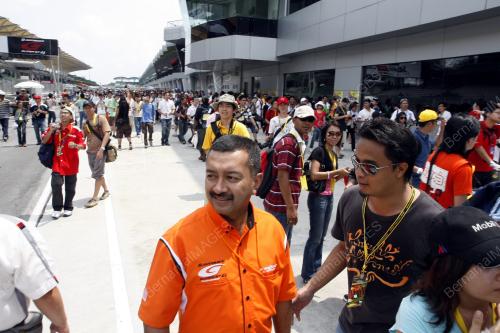 MOKHZANI MAHATHIR