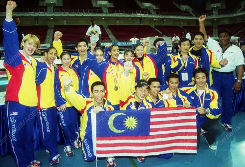 GY03_12_09_2001_GYMNASTICS_02022016