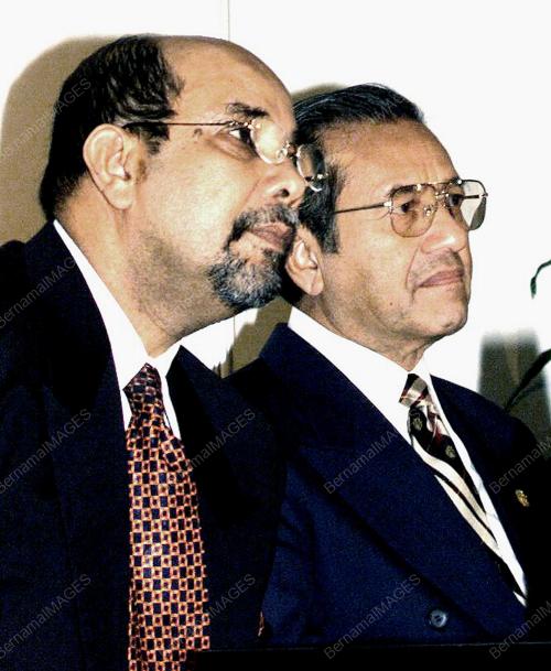 DR.MAHATHIR & SYED HAMID