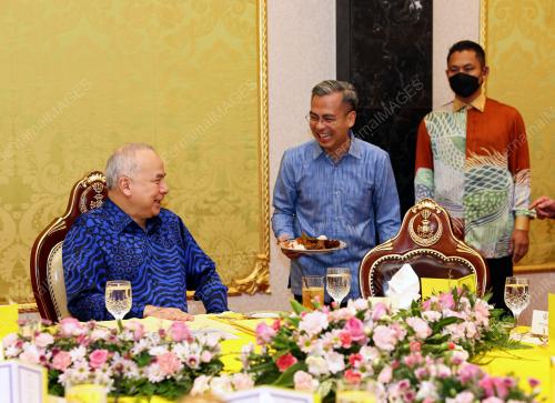 MAJLIS SANTAPAN HAWANA