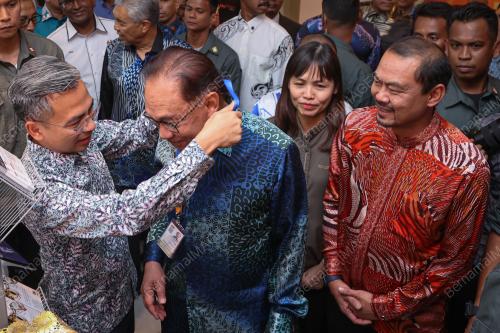 DATUK SERI ANWAR IBRAHIM