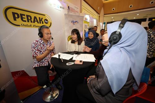 FAHMI FADZIL