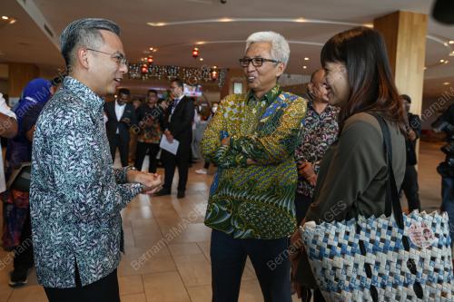 FAHMI FADZIL