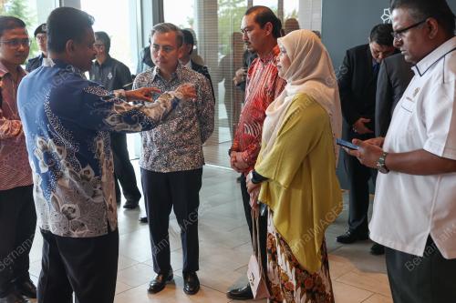 FAHMI FADZIL