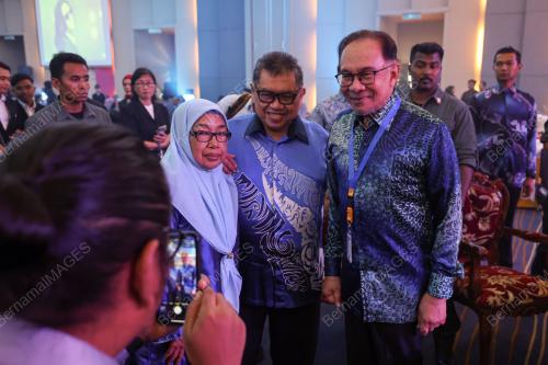 DATUK SERI ANWAR IBRAHIM