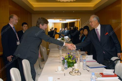 NAJIB TUN RAZAK