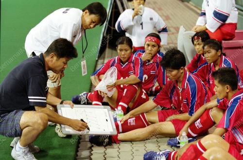 HOW01-11_09_2001_HOCKEY_02022016
