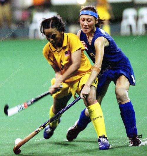 HOW01-13_09_2001_HOCKEY_02022016
