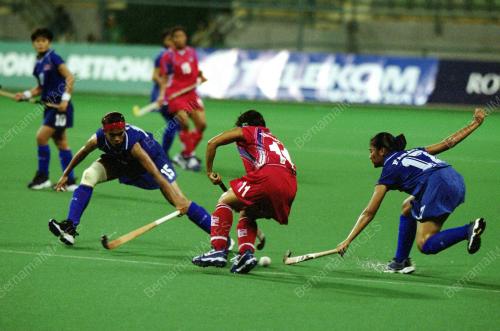 HOW03-11_09_2001_HOCKEY_02022016