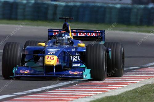 HUN01-14_08_2000_RED_BULL_12012016