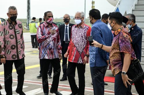 DATUK SERI ISMAIL SABRI YAAKOB