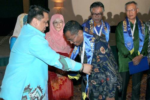IDN01_04052014_DUNIA_MELAYU