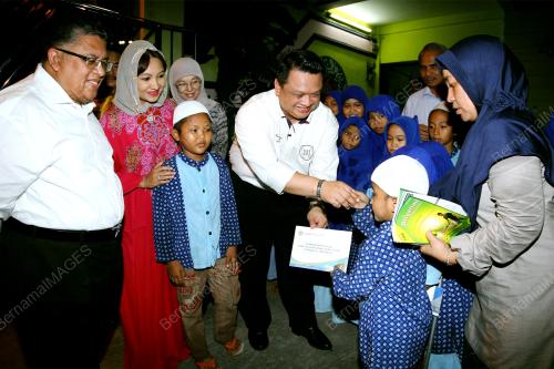 IDN01_05052014_ANAK_YATIM