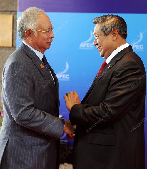 IDN01_07102013_PM_APEC