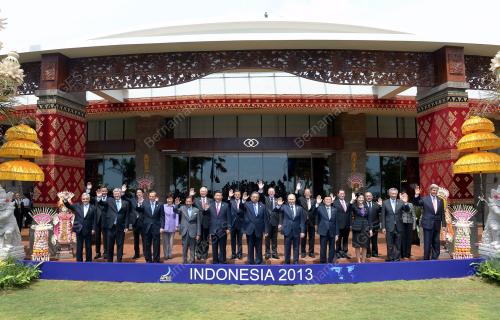 IDN01_08102013_GROUP