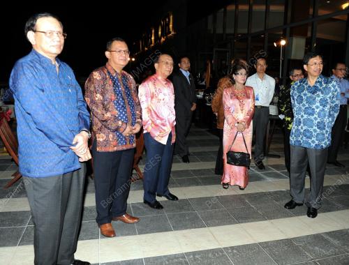 DATUK SERI DR RAIS YATIM