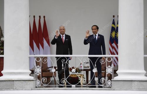 DATUK SERI ISMAIL SABRI YAAKOB