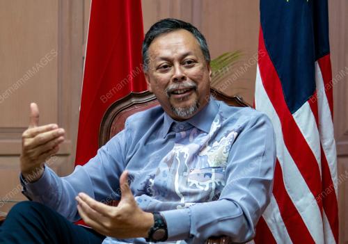 DATUK SYED MOHAMAD TASRIN TENGKU HUSSIN
