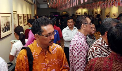 PHOTO EXHIBITION