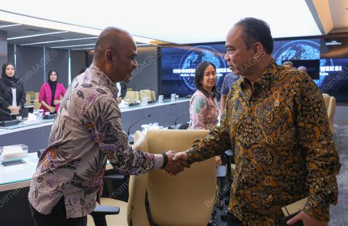 ISWAMI MALAYSIA KUNJUNG KEMENTERIAN KOMUNIKASI INDONESIA