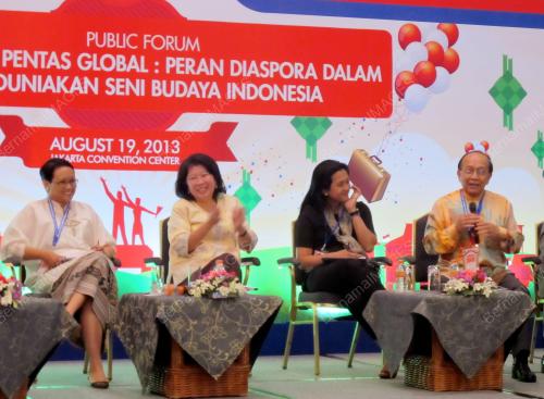 IDN01_19082013_FORUM