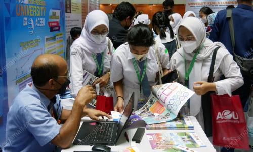 PAMERAN AYO KULIAH