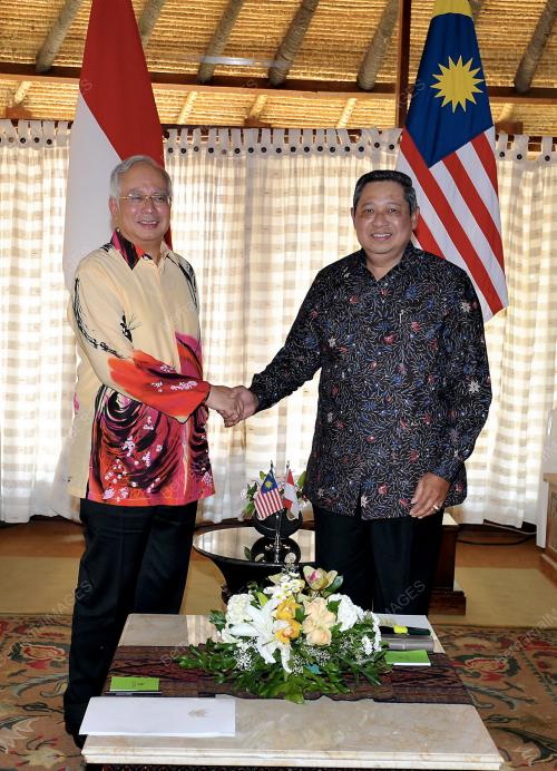 DATUK SERI MOHD NAJIB TUN ABDUL RAZAK
