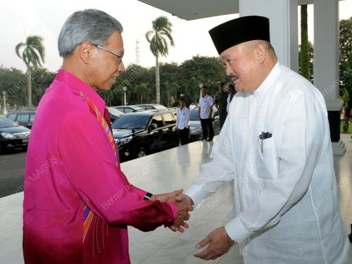 IDN01_23062015_KUNJUNGAN