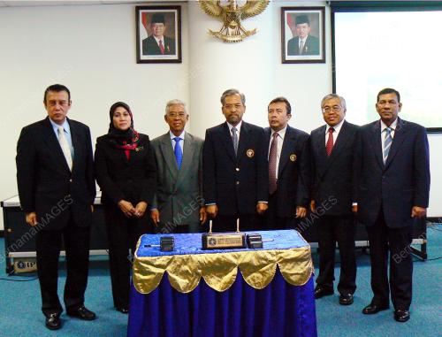 ABDUL RAHIM TAMBY CHIK