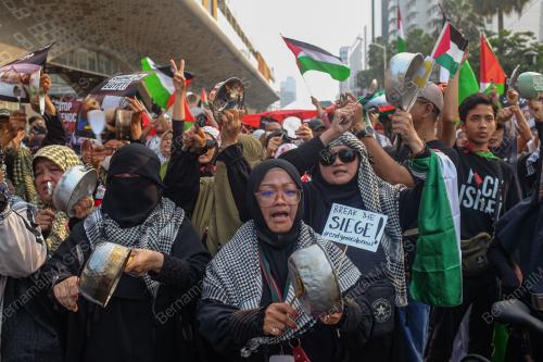 SOLIDARITI RAKYAT INDONESIA TERHADAP PALESTIN