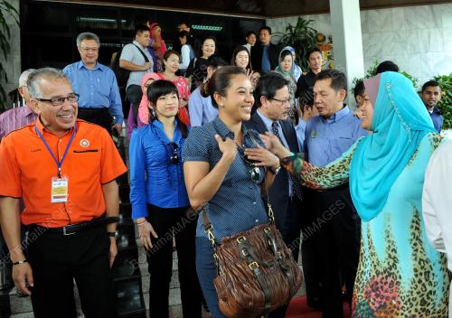 IDN01_29042015_MEDAN