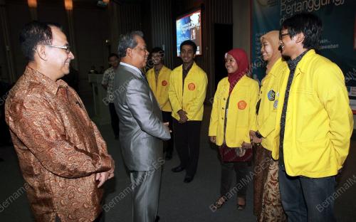 MUHYIDDIN YASSIN