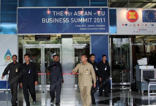 ASEAN SUMMIT