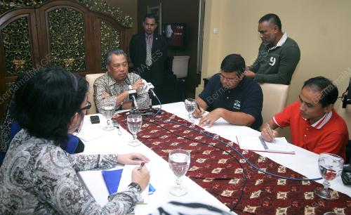 MUHYIDDIN MOHD YASSIN