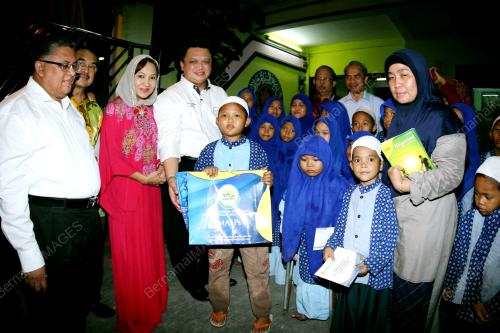 IDN02_05052014_ANAK_YATIM
