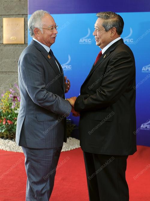 IDN02_07102013_PM_APEC