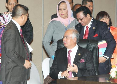 MOHD NAJIB TUN ABDUL RAZAK